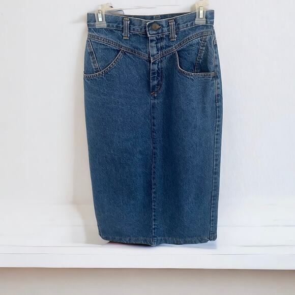 Stuffed Shirt Dresses & Skirts - Stuffed Shirt Vintage Denim Midi Pencil Skirt Back Slit V Front size 5/6